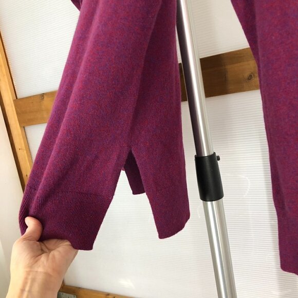 Club MONACO Nicolette 100% Cashmere Long Sleeve Sweater Pomegranate Plum Sz XS‎ - Picture 4 of 10